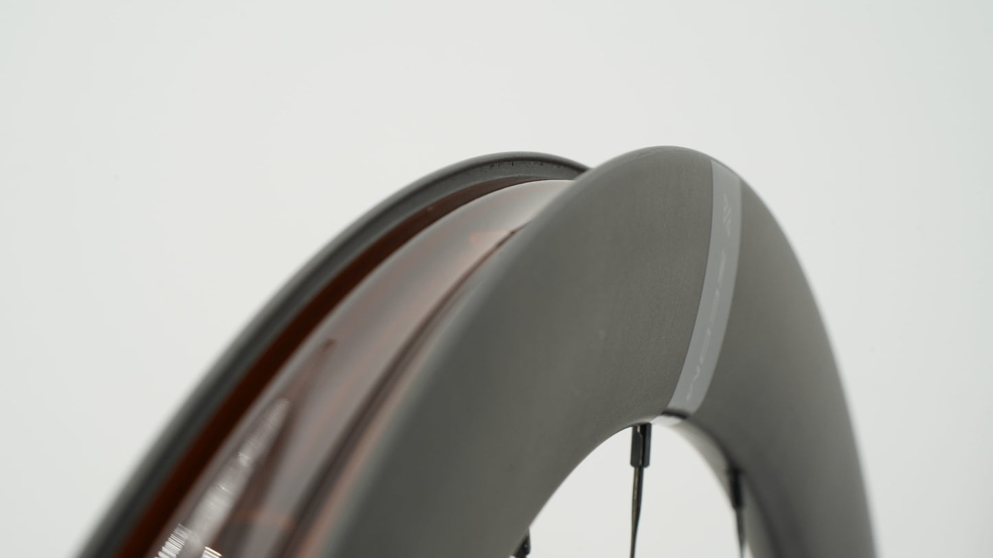 Et par SCOM EVO Tubeless Ready-hjul (Center Lock)