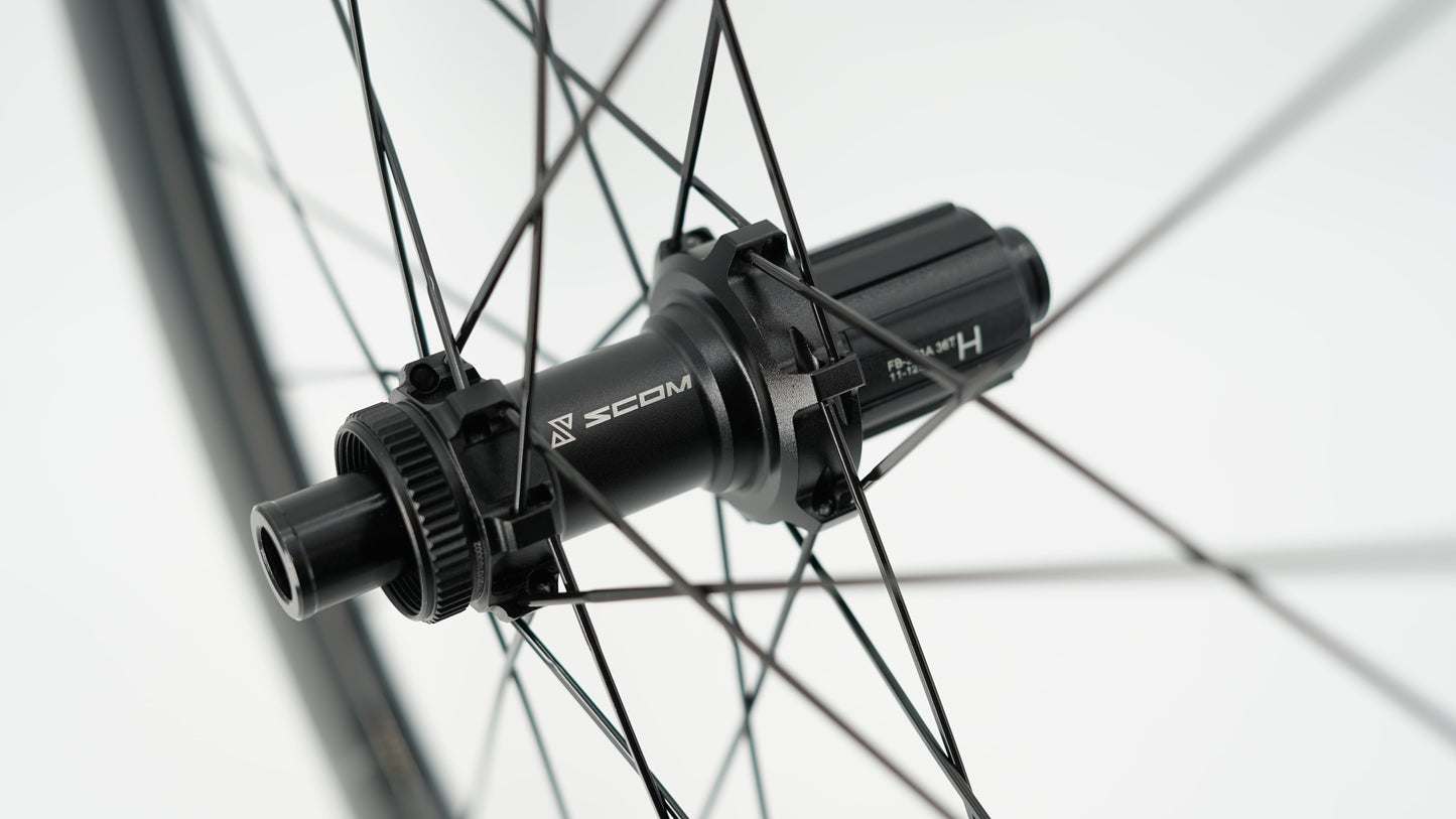 Pár kol SCOM CORSA 45 Tubeless Ready (Center Lock)