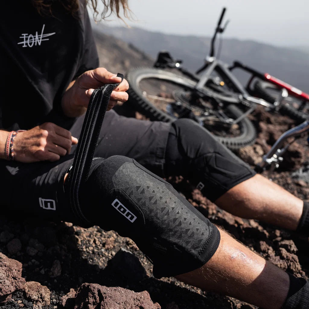 ION K-Pact Unisex Knæbeskyttere Sort