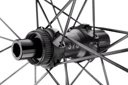 Détail rayons DT Swiss A 1800 SPLINE