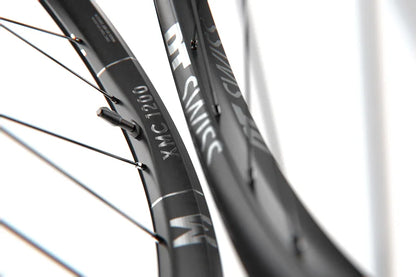 Roue Avant DT SWISS XMC 1200 SPLINE 30 mm 27.5" 15x110 mm
