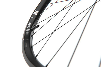 Roue Avant DT SWISS XMC 1200 SPLINE 30 mm 27.5" 15x110 mm