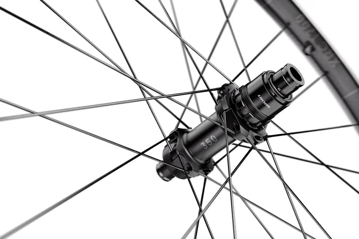 Tylne koło DT SWISS XRC 1700 SPLINE 30 mm 29" 12x148 mm Boost