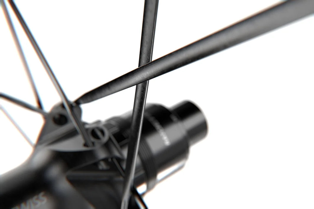 Zadní kolo DT SWISS P 1800 SPLINE 23 DIC Tubeless Ready (Center Lock)