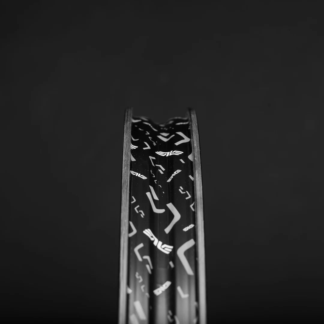 Zadní kolo ENVE G SES 4.5 PRO Tubeless Ready (Center Lock) černé