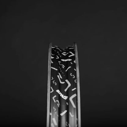 Roue Arrière ENVE G SES 6.7 PRO Tubeless Ready (Center Lock) Noir/Argent
