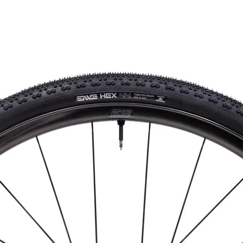 Opona ENVE HEX CARAPACE 700x48c Tubeless Ready czarna