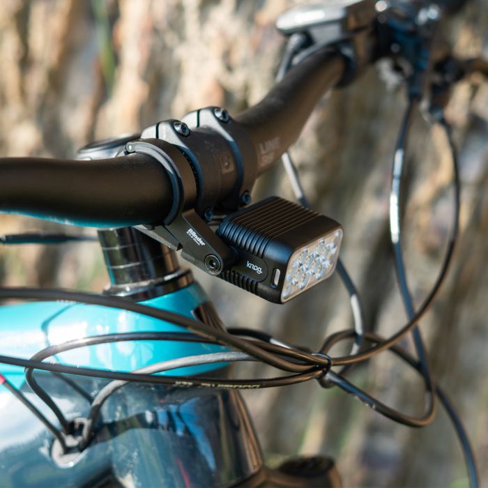 Přední světlo KNOG BLINDER E 1800