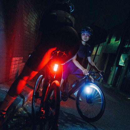 Pack Knog Cobber Reflex Twinpack, avant et arrière sur le vélo