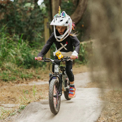 Dziecięce ochraniacze łokci G-FORM PRO-X4 czarne
