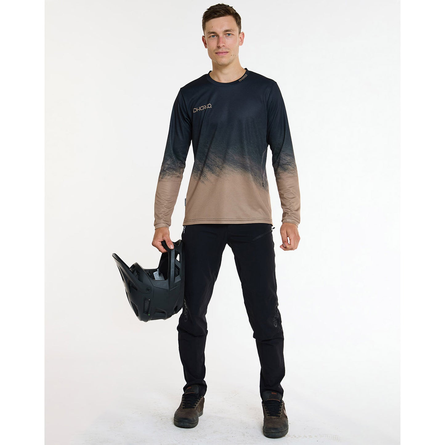 DHARCO GRAVITY ARIZONA Dres s dlouhým rukávem Black/Brown