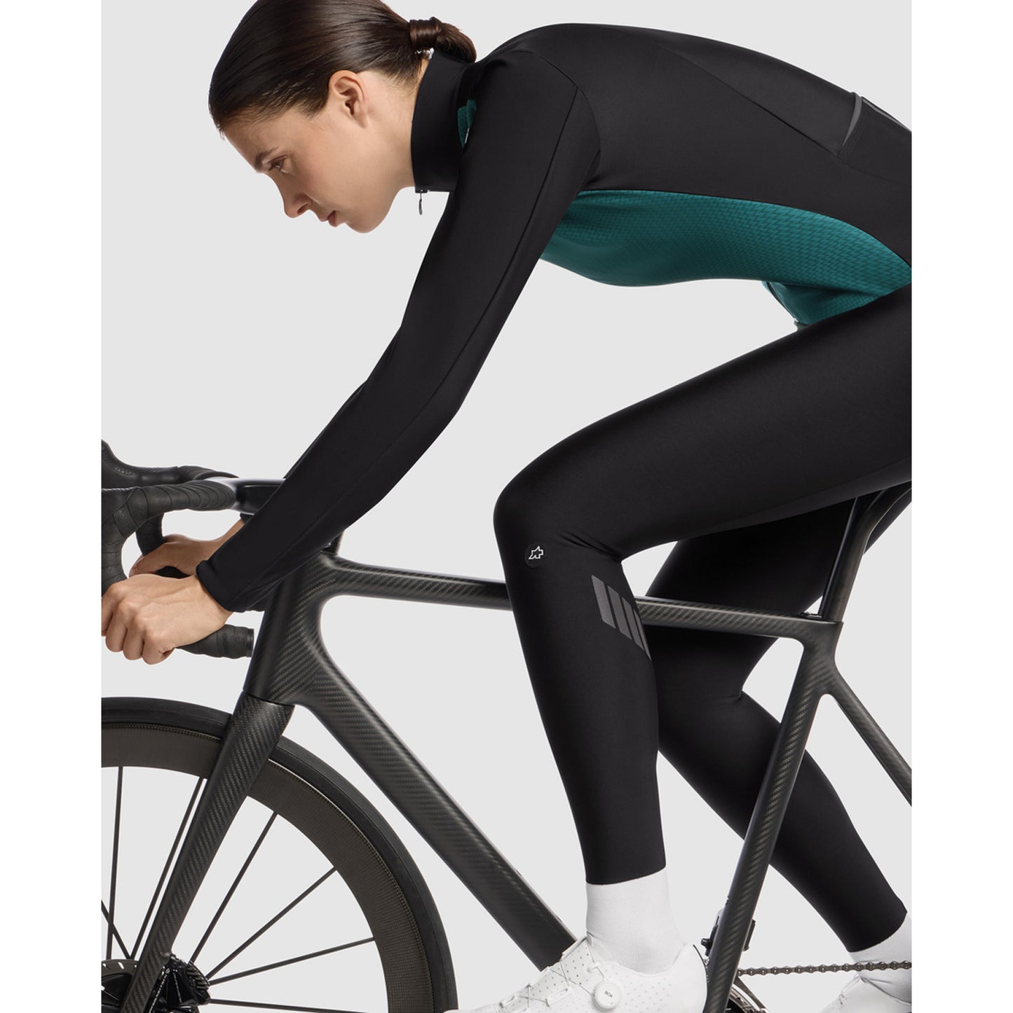 ASSOS UMA GT HASHOOGI S11 Foundation grøn jakke til kvinder