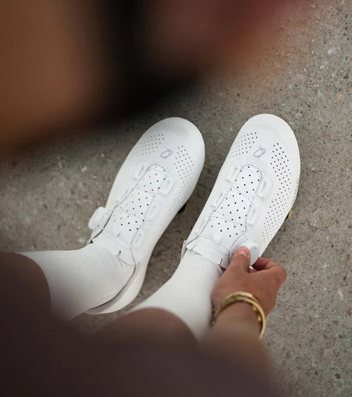 QUOC MOTION Silniční obuv White