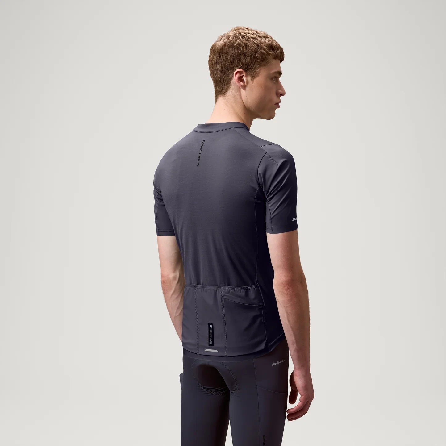 ENDURA ALLTRACK RIDE Kortärmad kolfibertröja Grå