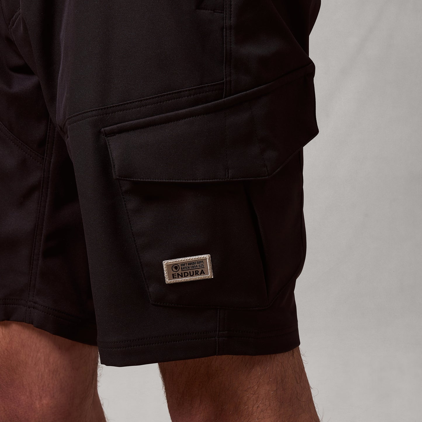 ENDURA LOOP CARGO šortky černé
