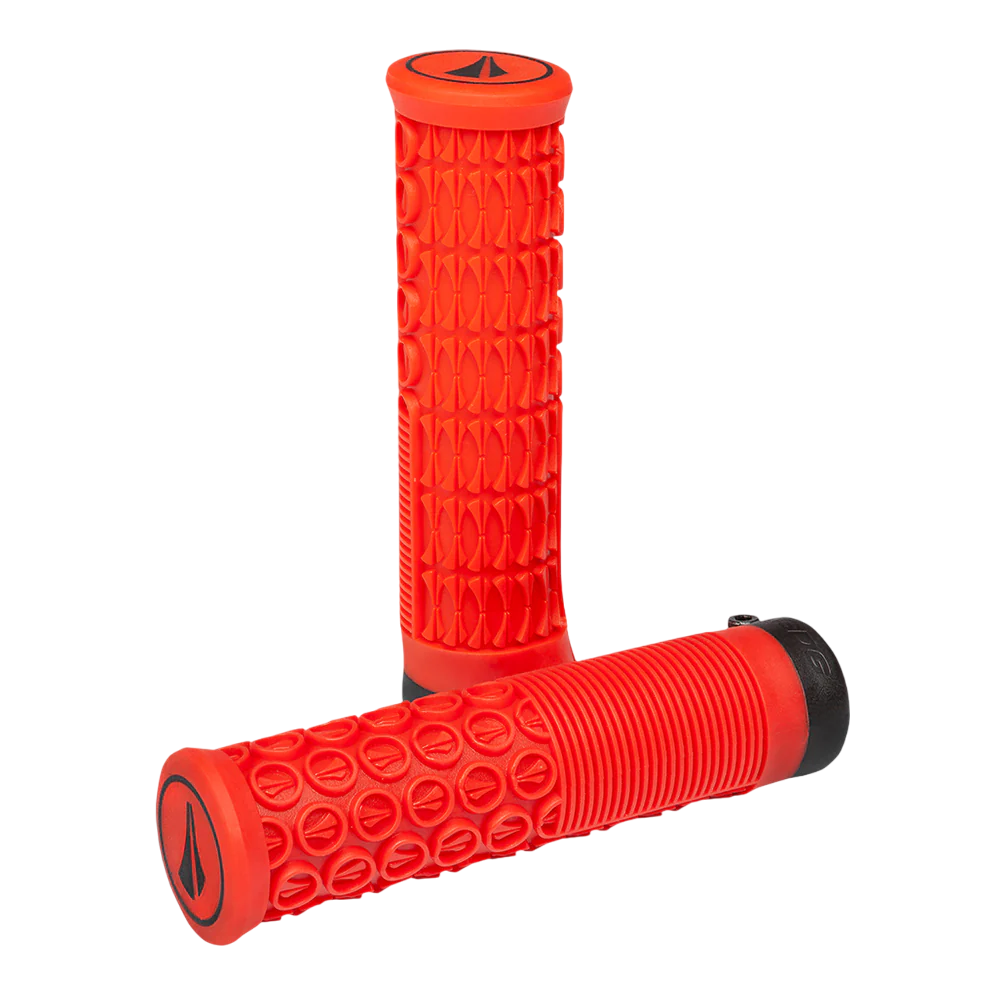 Grips SDG THRICE 136 mm Rouge