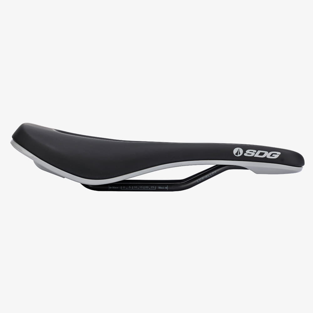 Selle SDG Bel-Air V3 Overland grise, vue de profil