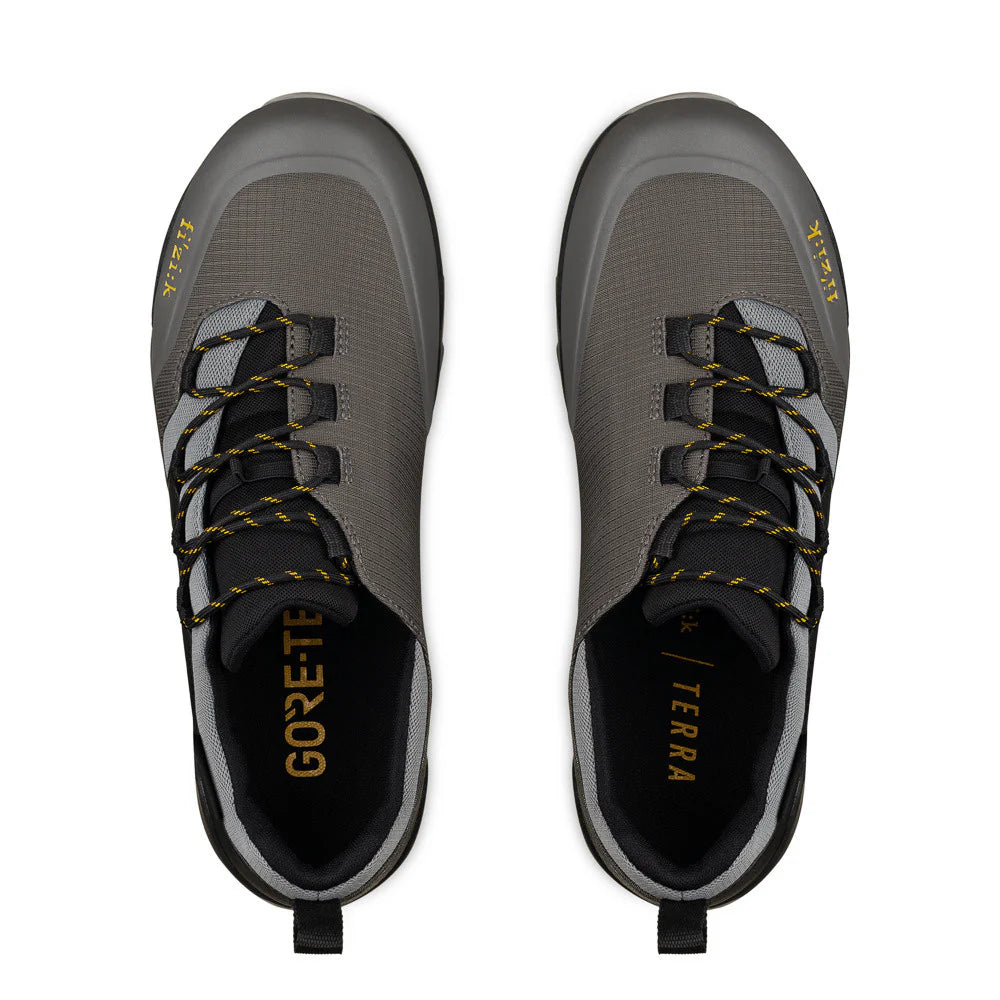 Buty do kolarstwa górskiego FIZIK TERRA ERGOLACE GTX FLAT, szaro-czarne