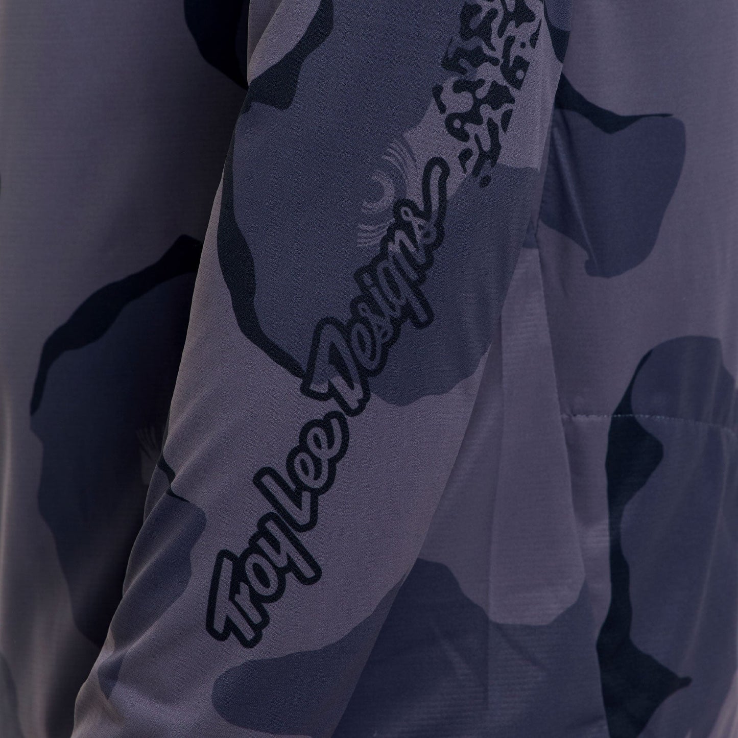 TROY LEE DESIGNS SKYLINE PRO FLOW CAMO Dres s dlouhým rukávem Carbon