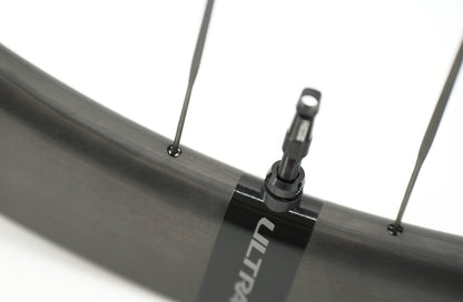 Paire de Roues SCOM ULTRA 62+ Tubeless Ready (Center Lock)