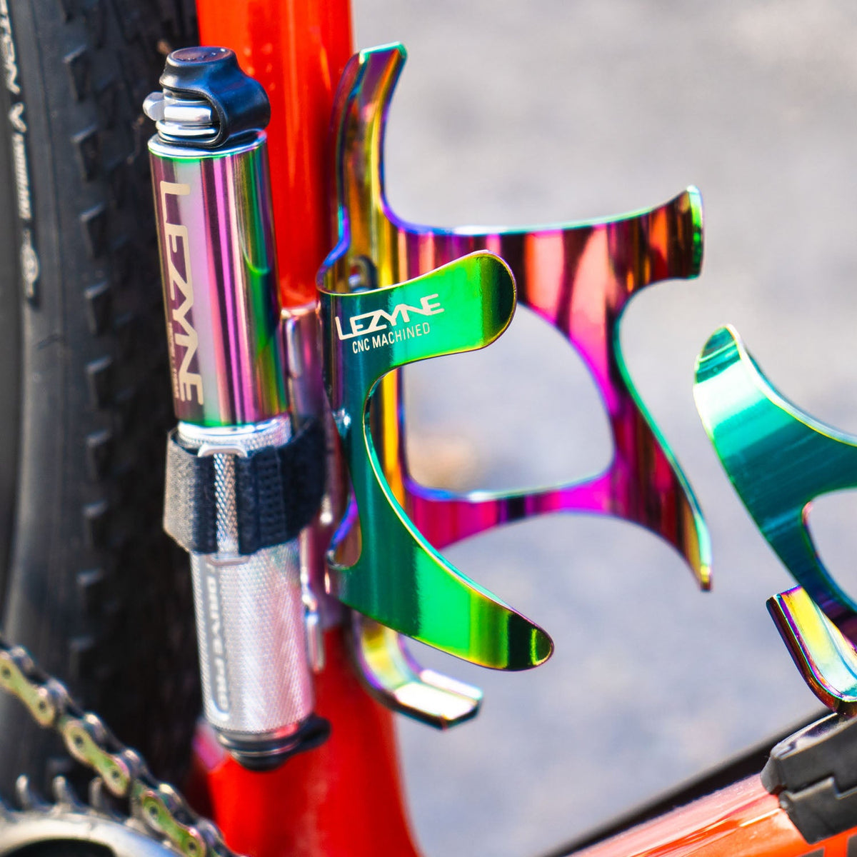 Porte-Bidon LEZYNE CNC ALLOY CAGE Rouge