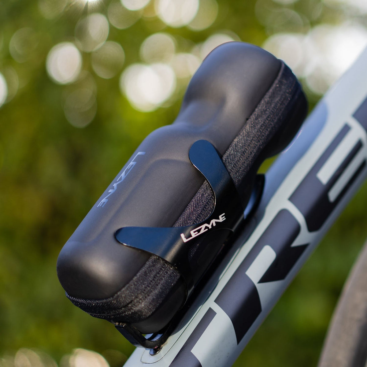 Porte-Bidon LEZYNE CNC ALLOY CAGE Noir Mat