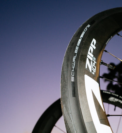 Roue Arrière ZIPP 404 S A1 Tubeless Ready (Center Lock) Noir/Blanc