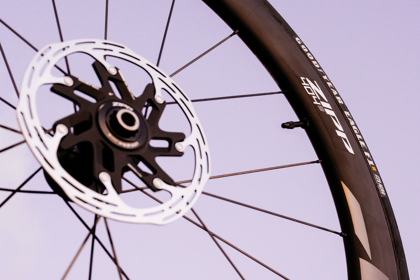 Koło tylne ZIPP 404 S A1 czarne