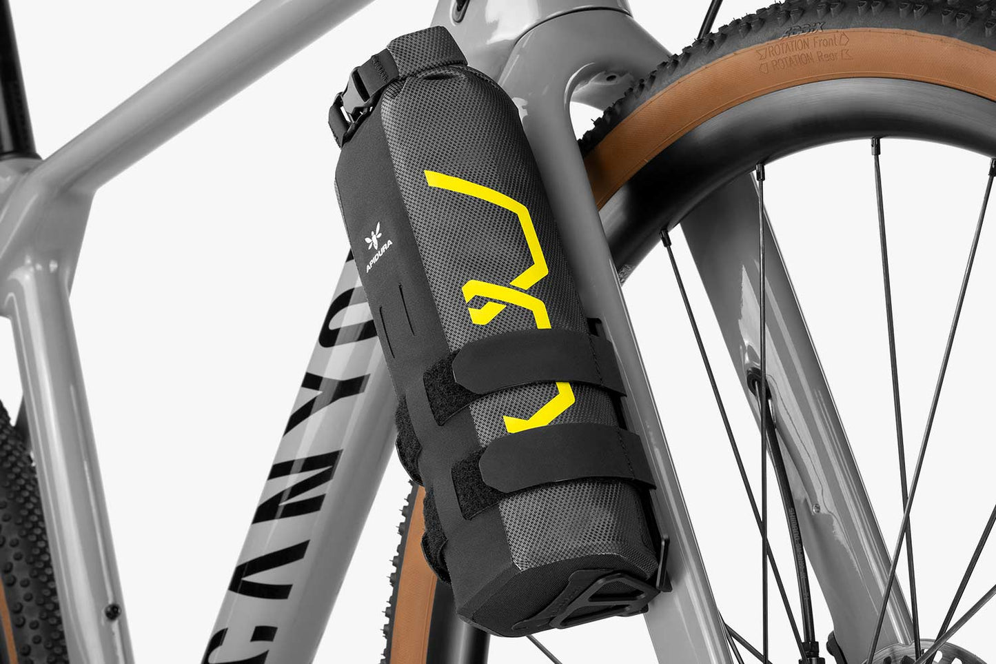 APIDURA EXPIDITION CARGO CAGE PACK 1,3 L Gaffelväska Svart