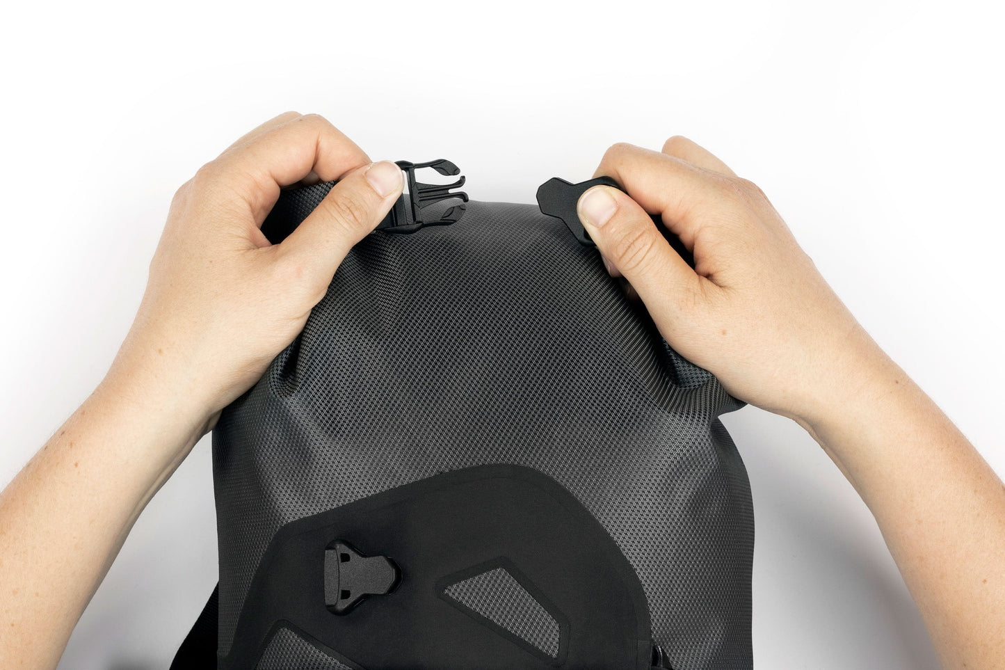 Torba na kierownicę APIDURA EXPEDITION HANDLEBAR PACK 9 L czarna