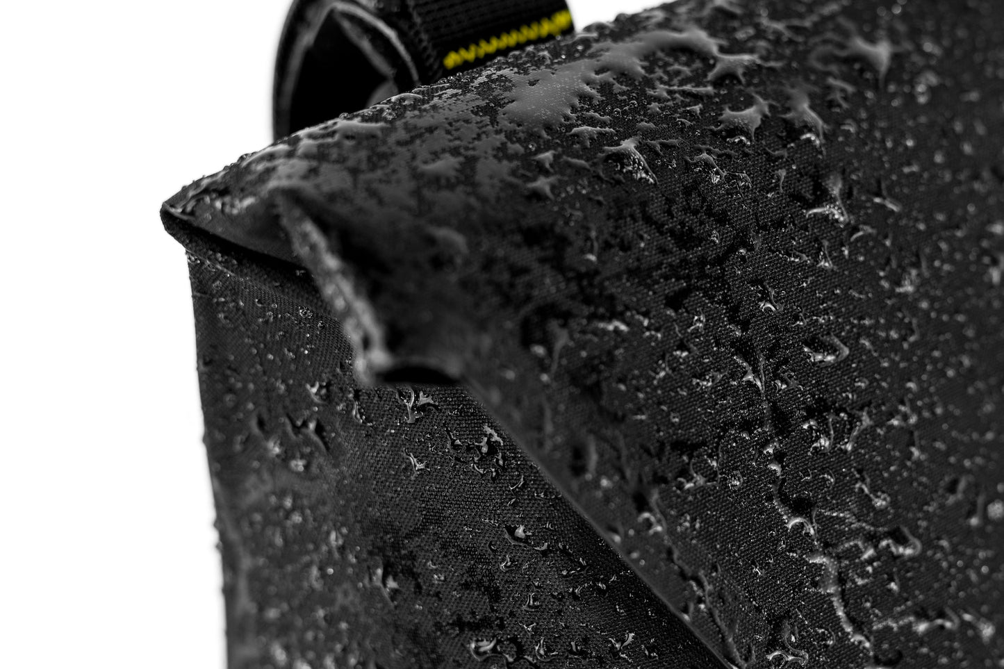 Torba na kierownicę APIDURA RACING HANDLEBAR PACK 2 L czarna