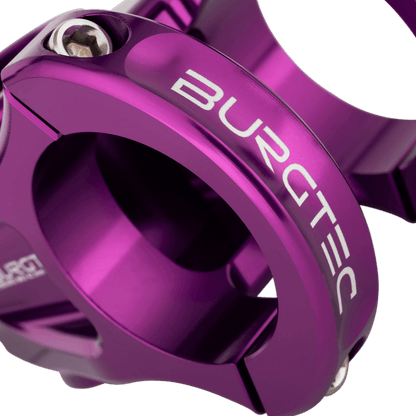 Potence BURGTEC ENDURO MK3 Violet — détail du serrage du cintre
