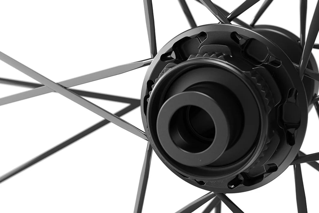 Zadní kolo DT SWISS ERC 1100 DICUT 35 DISC Tubeless Ready (Center Lock)