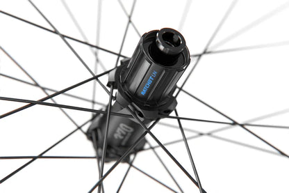 Roue Arriere DT SWISS HU 1900 SPLINE 27.5" 30 mm 12x148 mm
