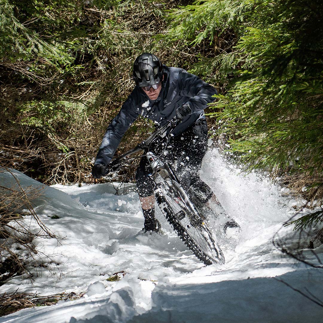 FIZIK HIVER TERRA NANUQ GTX FLAT mountainbike-sko, sort/grå