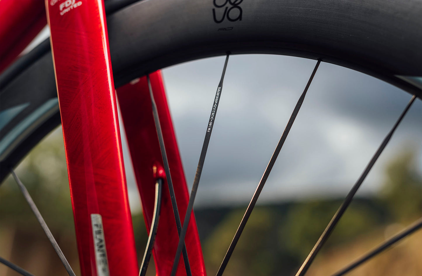 Pár kol MICHE DEVA RD 52 Tubeless Ready (Center Lock) Black