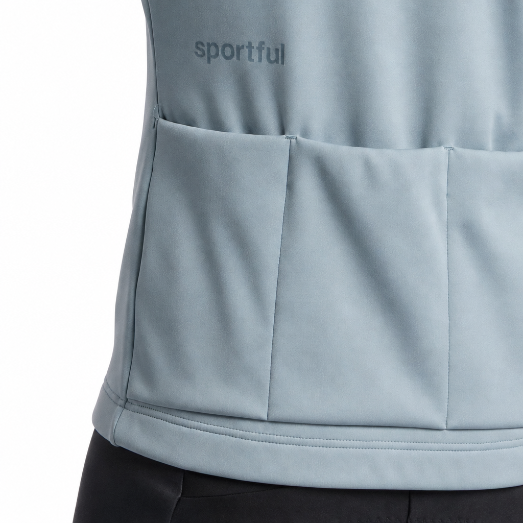 Veste SPORTFUL CLASSIC 2 Femme Gris, poches dorsales sur fond blanc