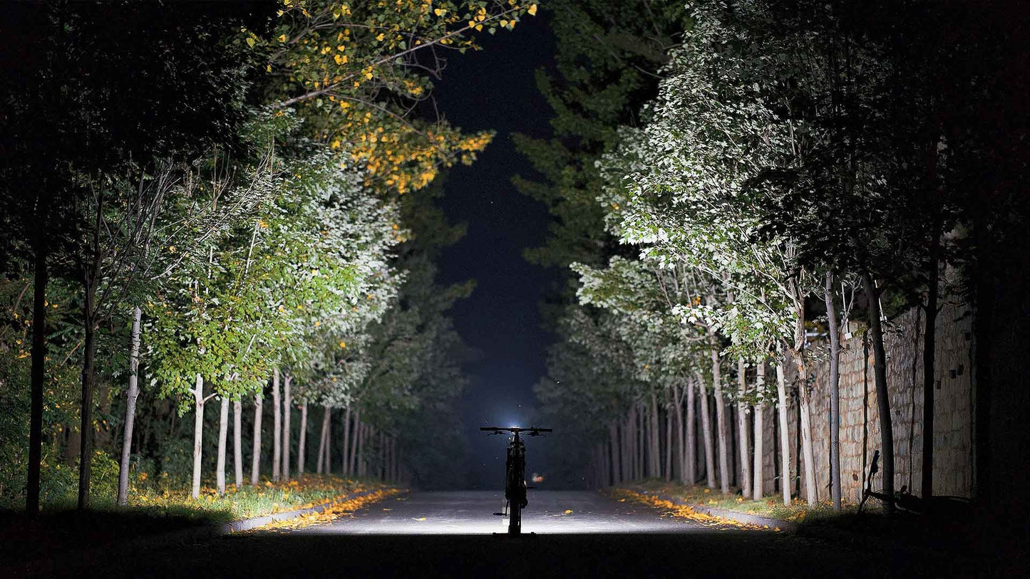 Éclairage Avant RAVEMEN XR6000