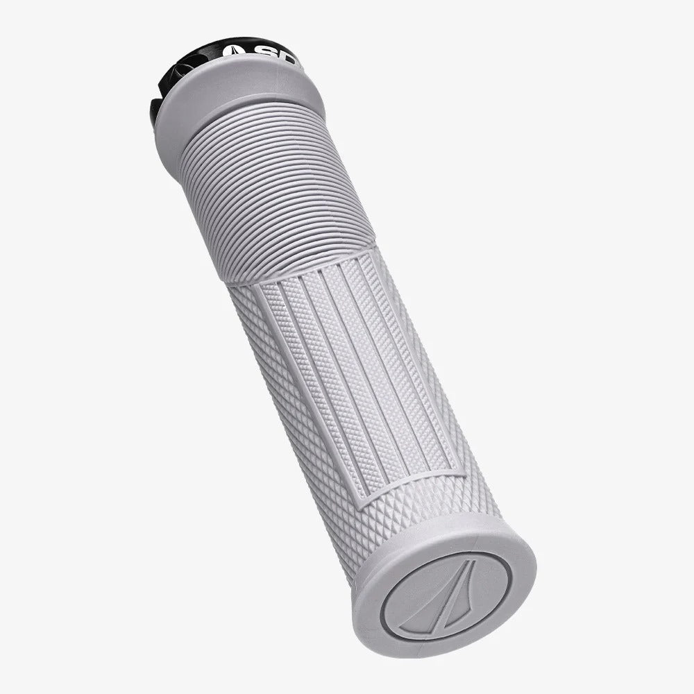 SDG OPEN CORE THRICE gripy 136 mm šedá