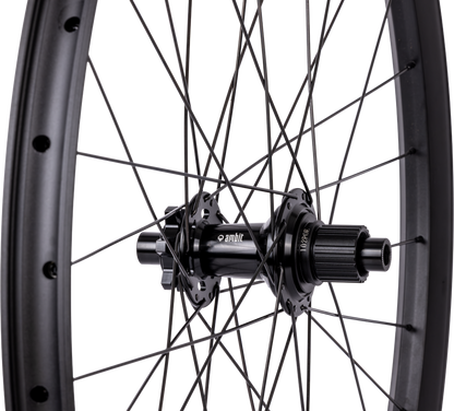 Roue Arrière AMBIT REALM 27.5" 12x148mm Boost POE 102