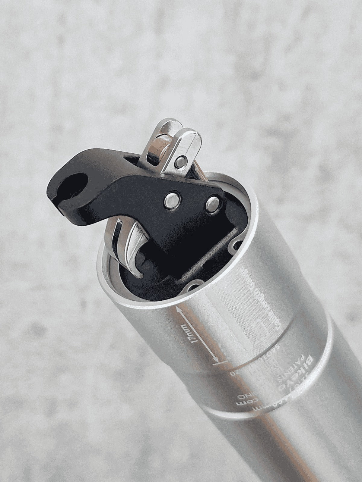 BIKEYOKE REVIVE 3.0 teleskopisk sadelpind sølv