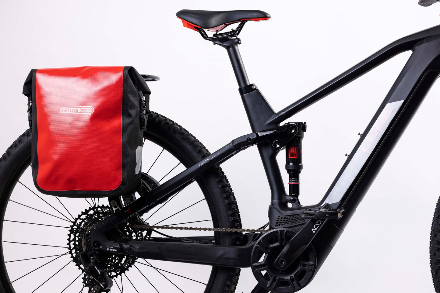 Bakre bagagehylla med universellt stöd för AEROE Spider-väskor