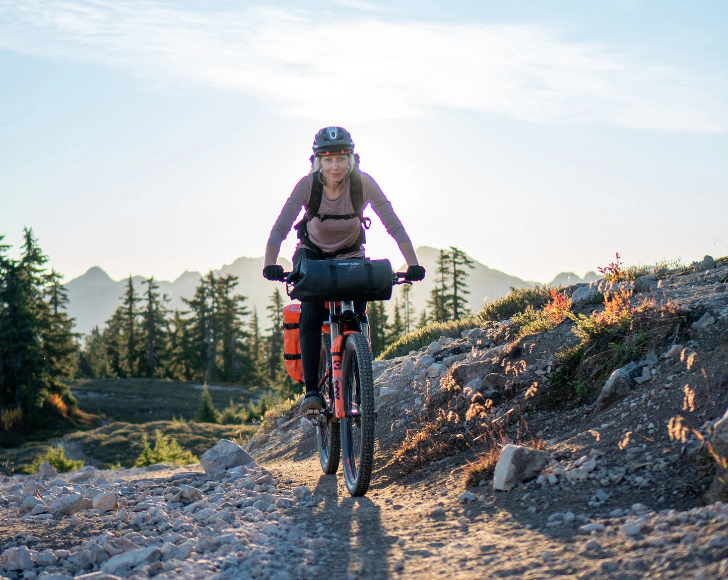 Wytrzymała wodoodporna torba AEROE 12L czarna