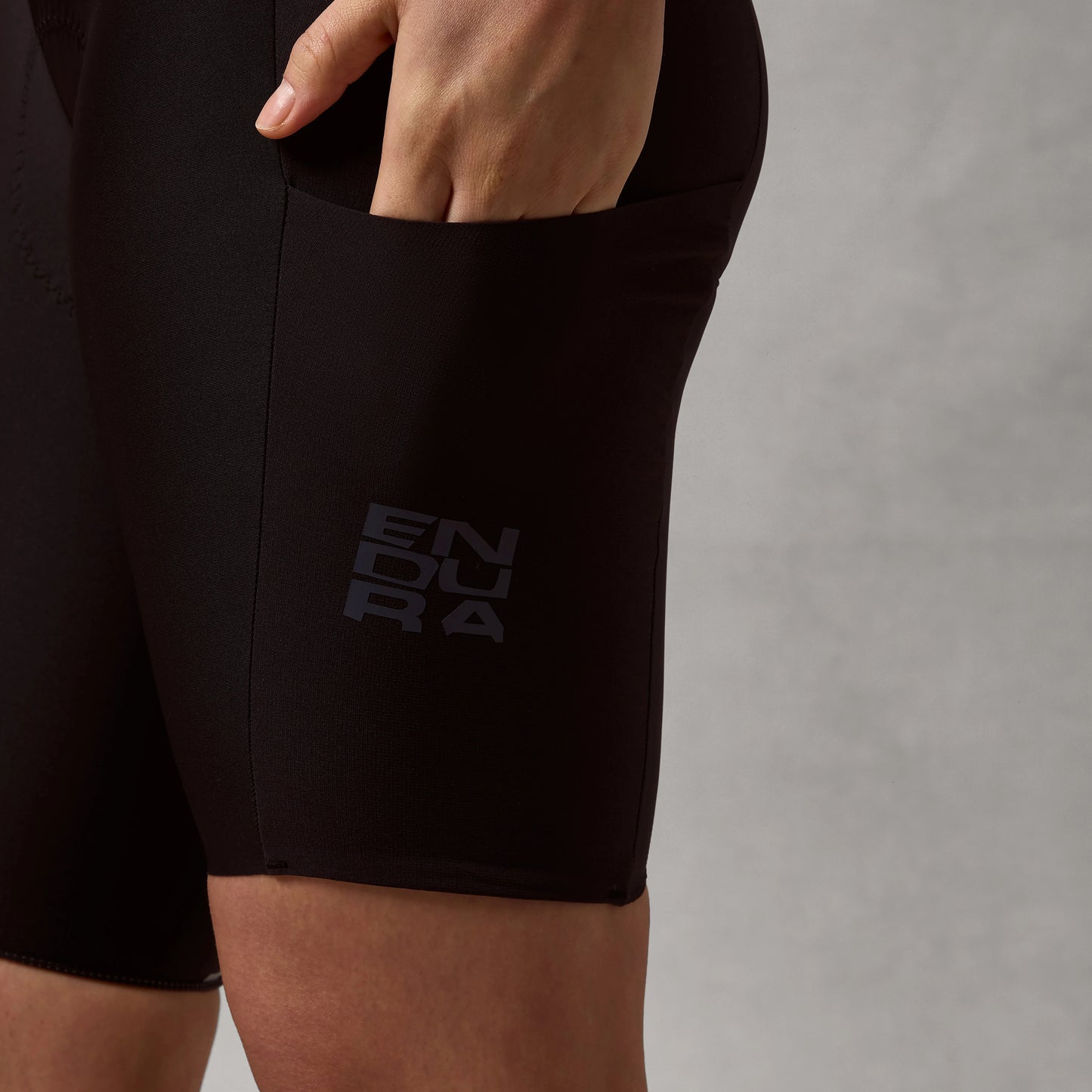 ENDURA ALLTRACK RIDE Bib Tight för damer Svart