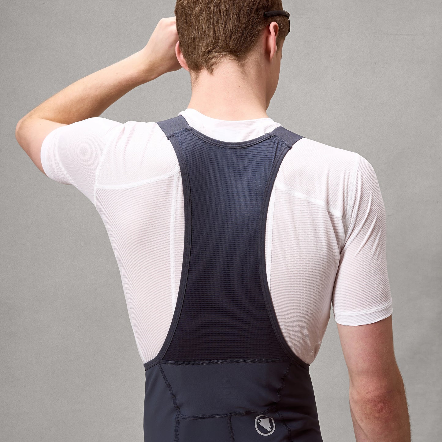 ENDURA LOOP Carbon Bib Short Grå