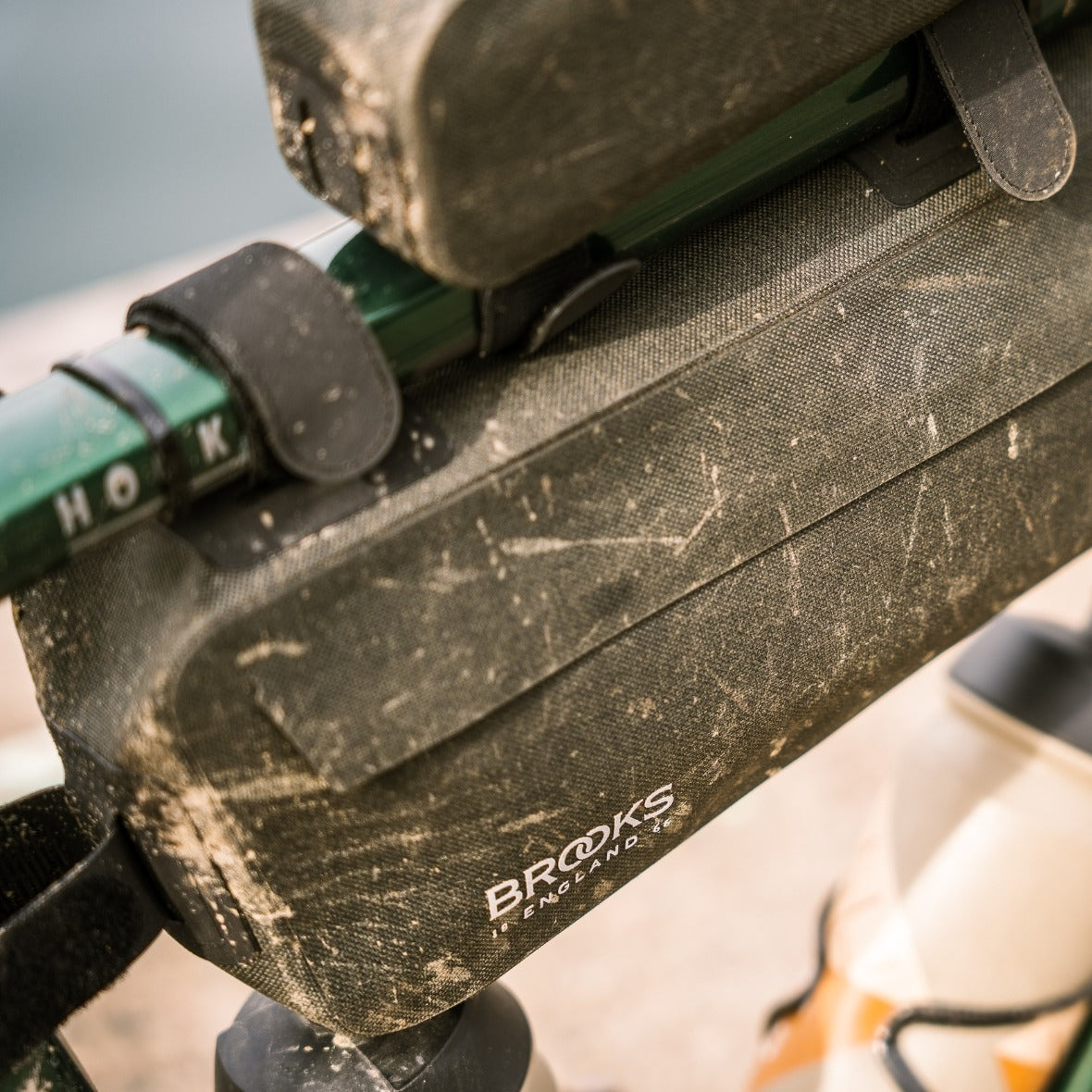 Torba na ramę BROOKS SCAPE 3L czarna