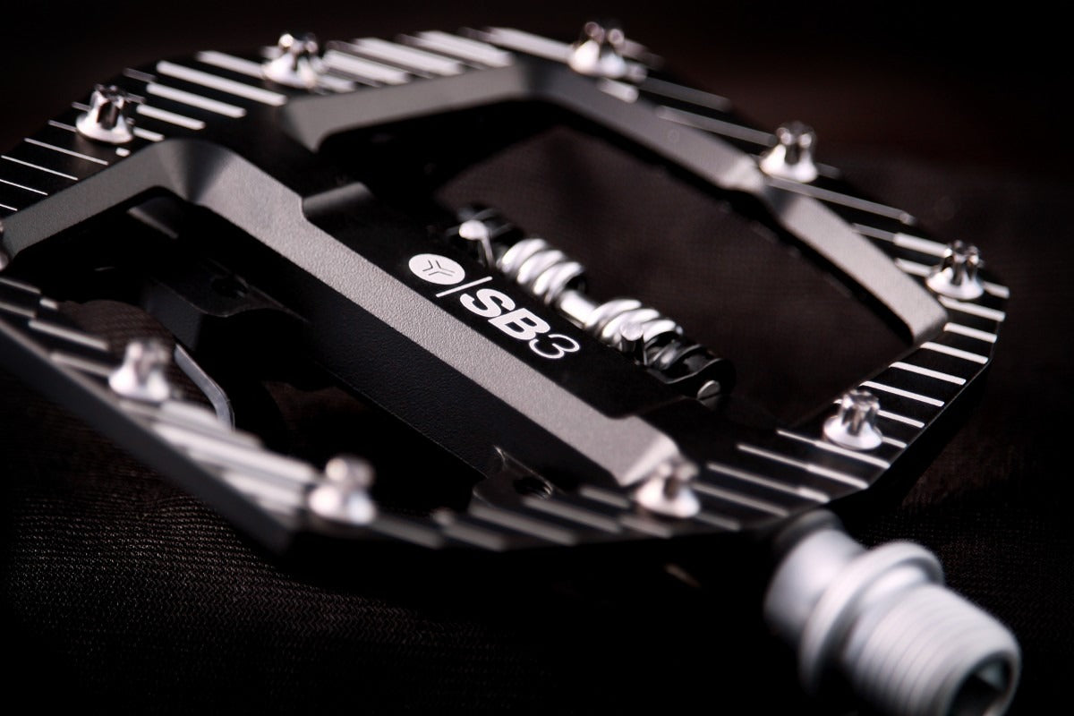 Półautomatyczne pedały SB3 KROMA czarne