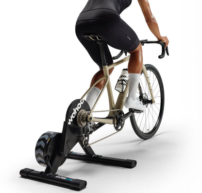 WAHOO KICKR CORE V2 — Exemple d’entraînement, vélo non inclus