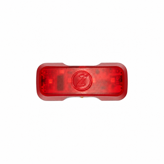Lampe Arrière de Casque LAZER Universal LED — vue produit sur fond blanc