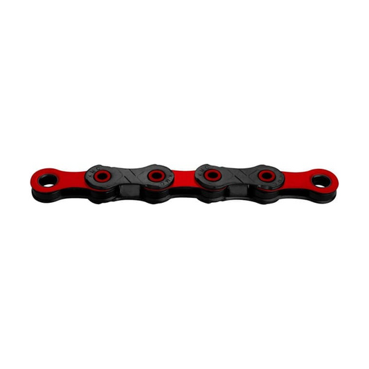 Chaîne 12V KMC DLC12 Noir/Rouge — photo produit sur fond blanc